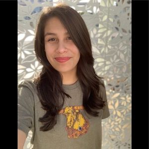 Meet your Posher, Isela